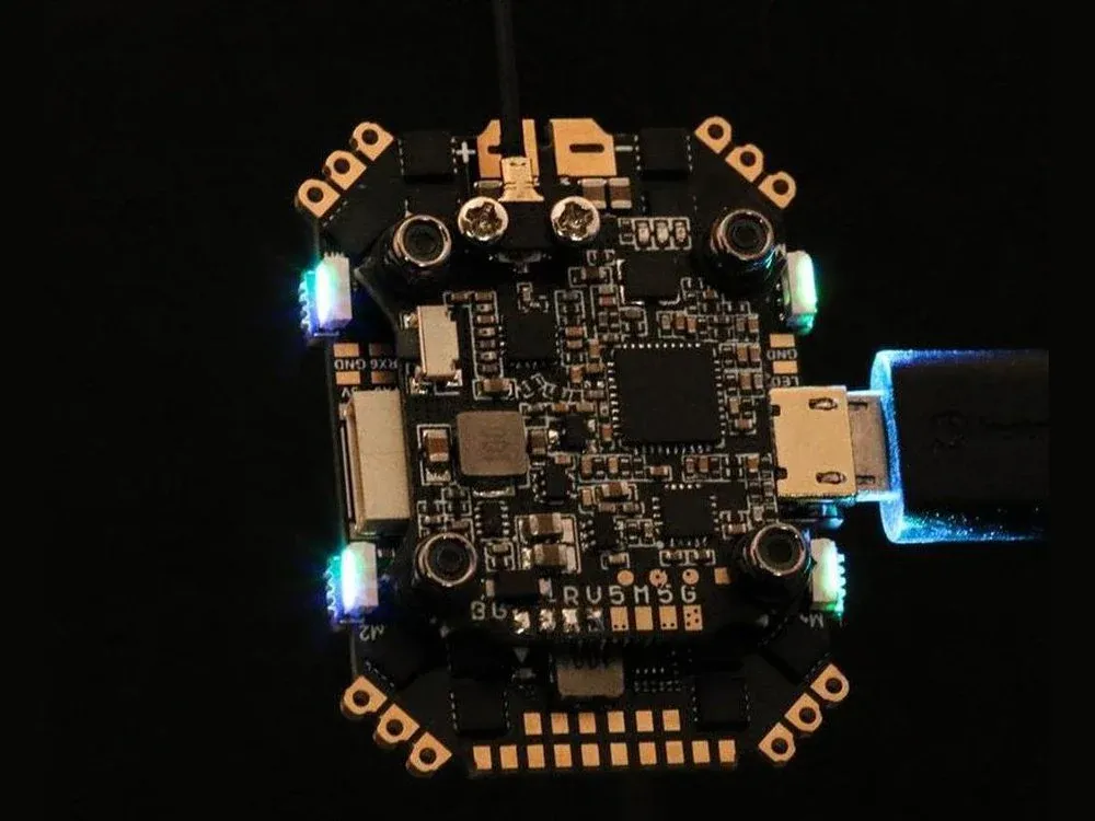 GOKU GN745 EVO HD BLHELI_32 40A - 1